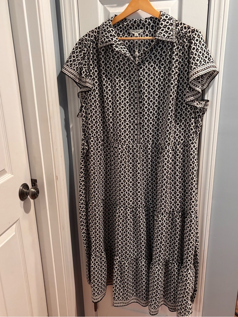 Max Studio Black & White Printed Maxi Dress